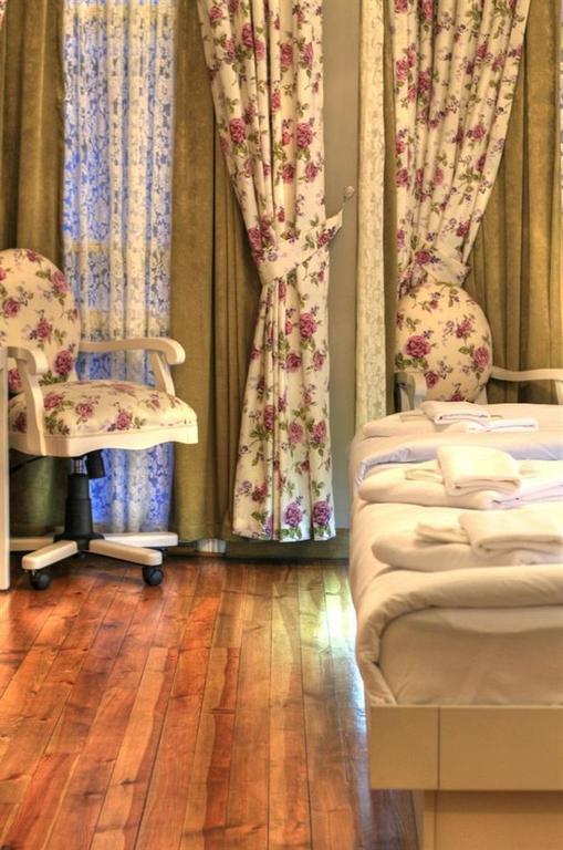 Omer Hayyam Suites Истанбул Стая снимка