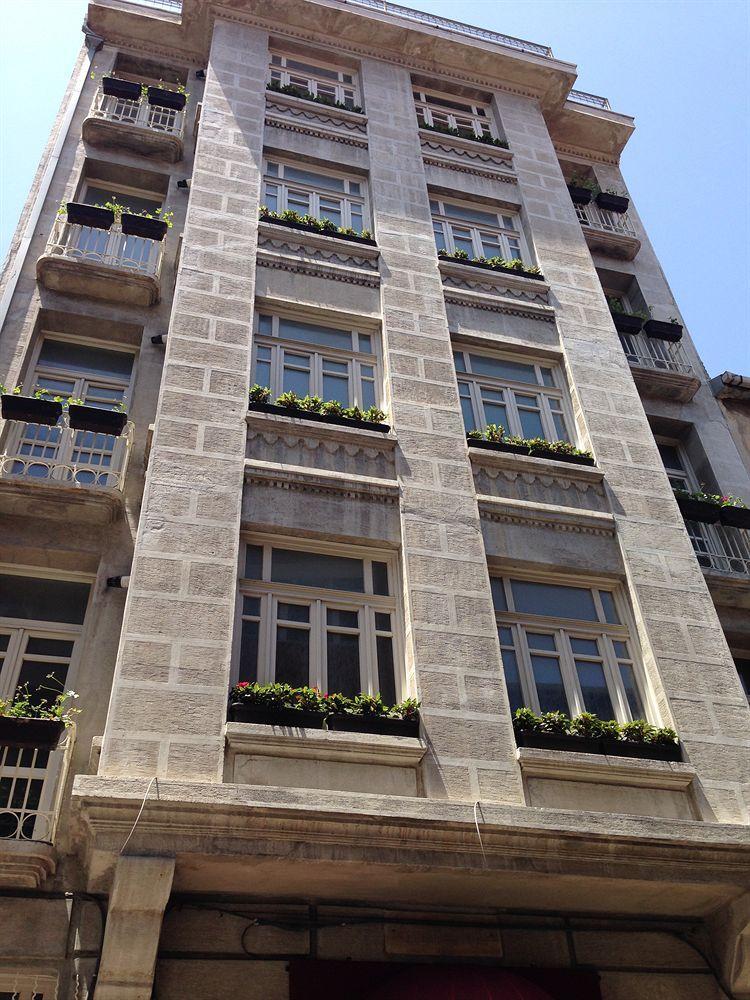 Omer Hayyam Suites Истанбул Екстериор снимка
