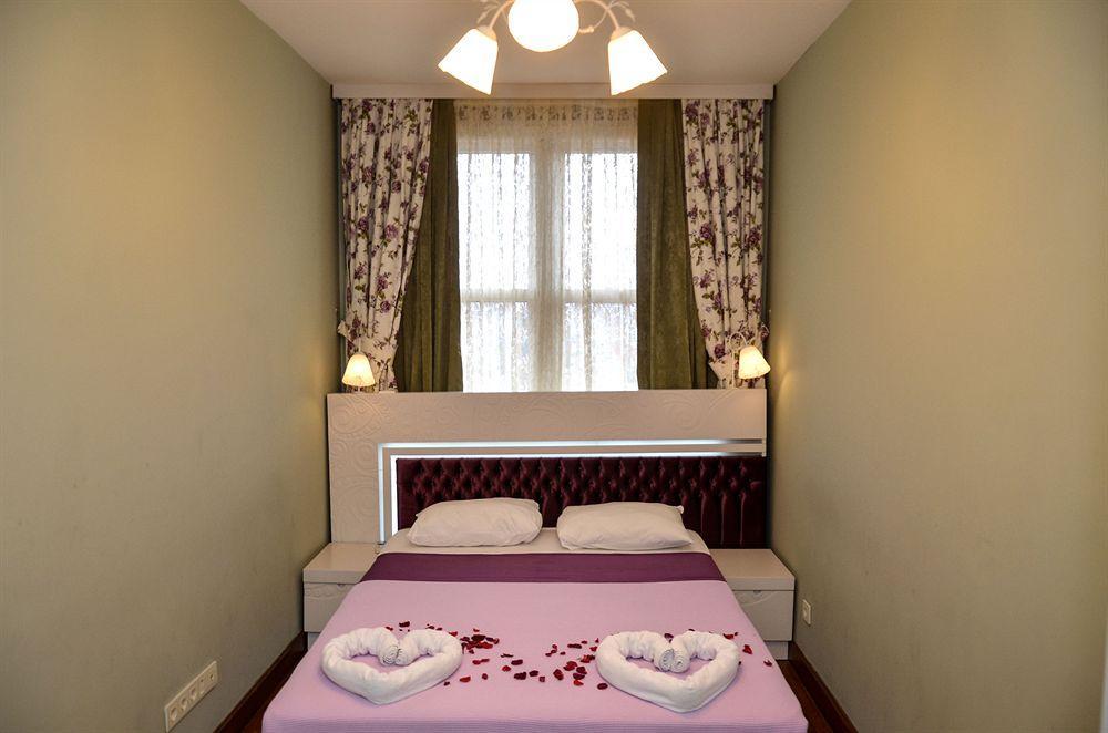 Omer Hayyam Suites Истанбул Екстериор снимка