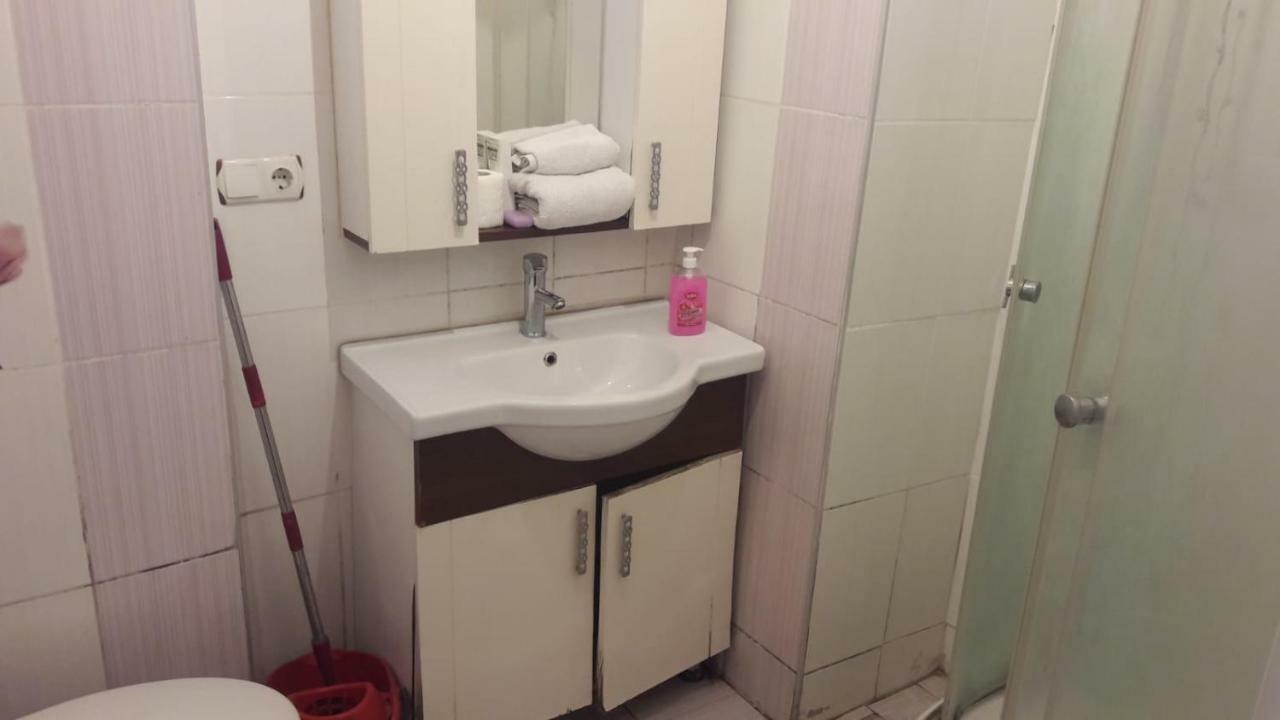Omer Hayyam Suites Истанбул Екстериор снимка