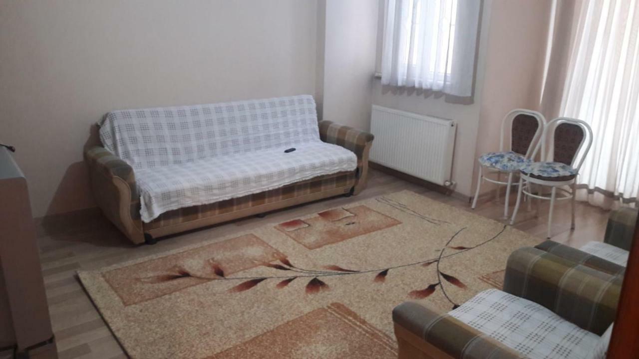 Omer Hayyam Suites Истанбул Екстериор снимка