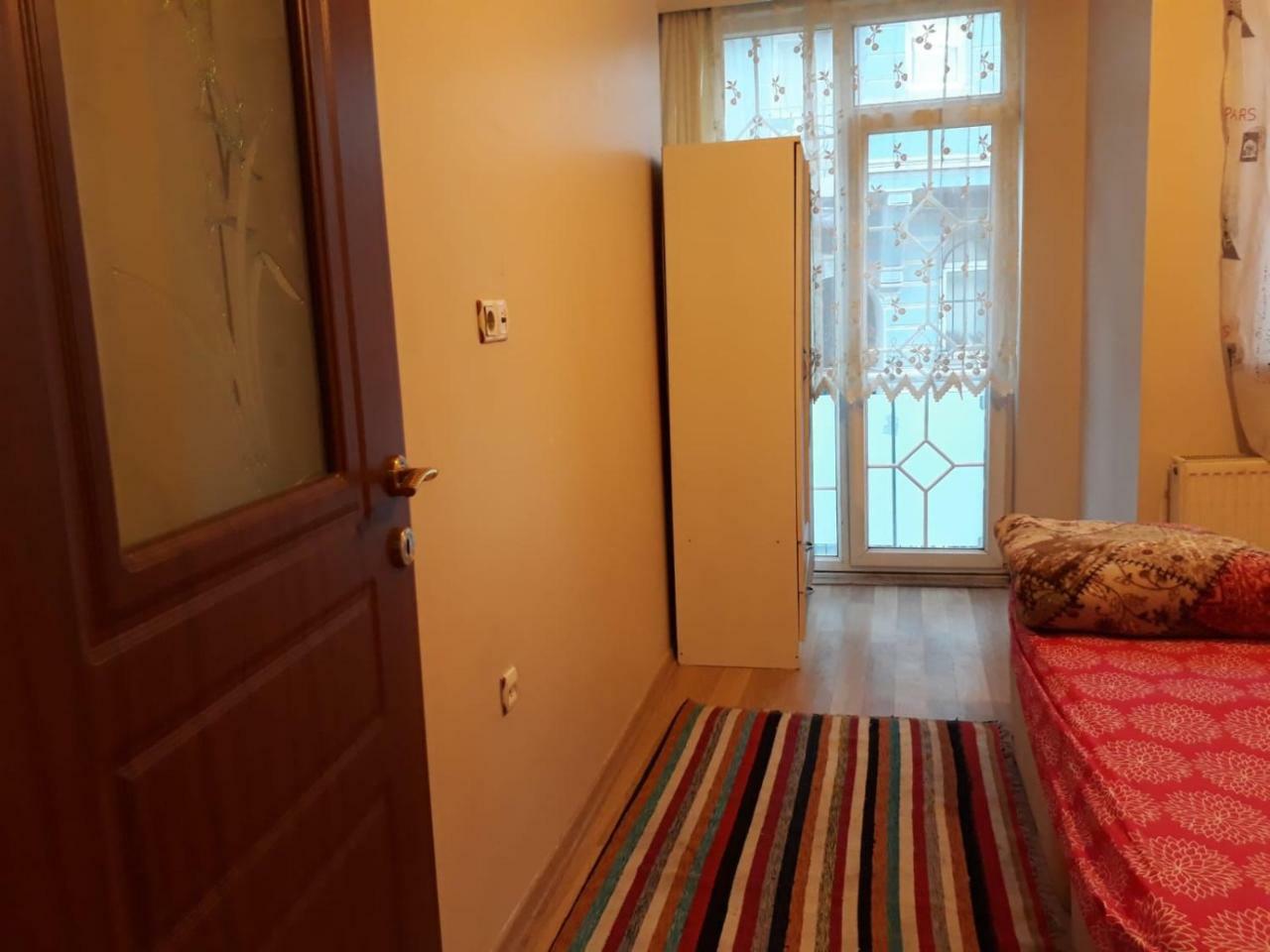 Omer Hayyam Suites Истанбул Екстериор снимка